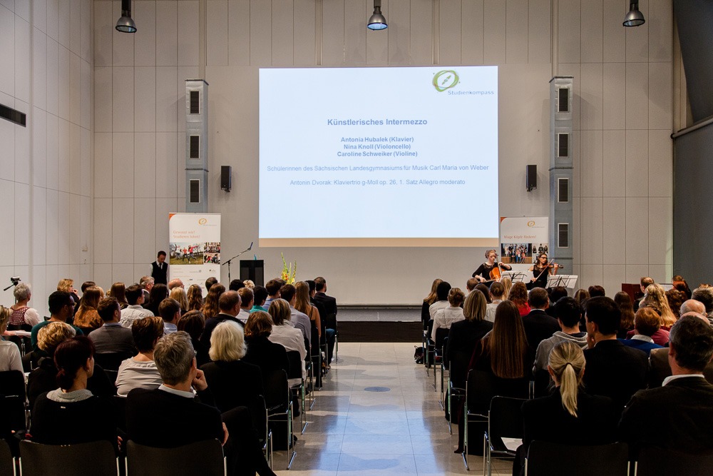 Event-Reportage der Verleihung des Studienkompass der „Stiftung Deutsche Wirtschaft“