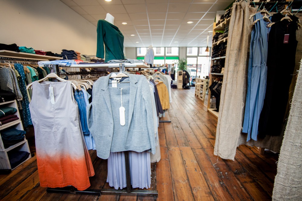 Firmenportrait Fashionstore „Populi“, für fair gehandelte Kleidung