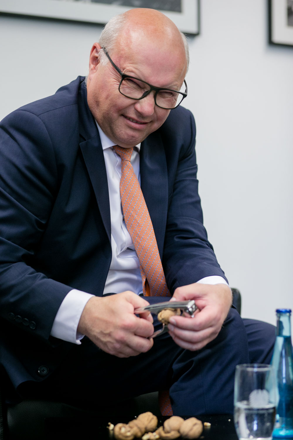 Verhandlungsexperte Friedhelm Wachs fotografiert von Businessfotograf in Berlin